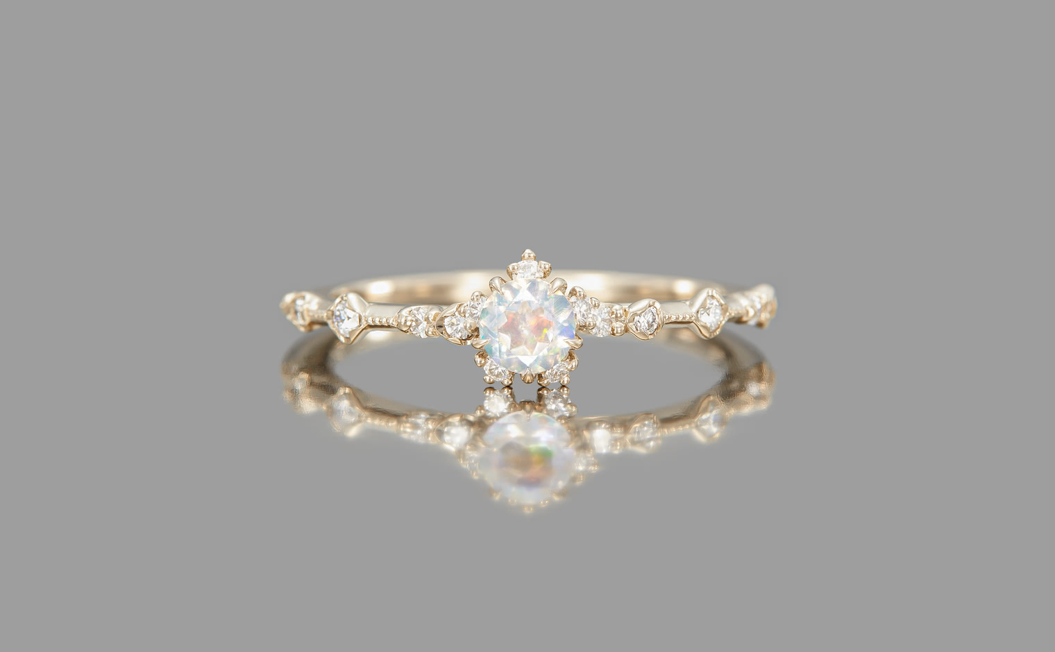 Snowflake Ring–Opal | ka0078av