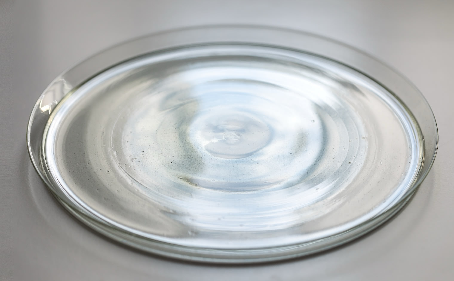 Peter Ivy Schale | Handblown Glass Plate | kataoka