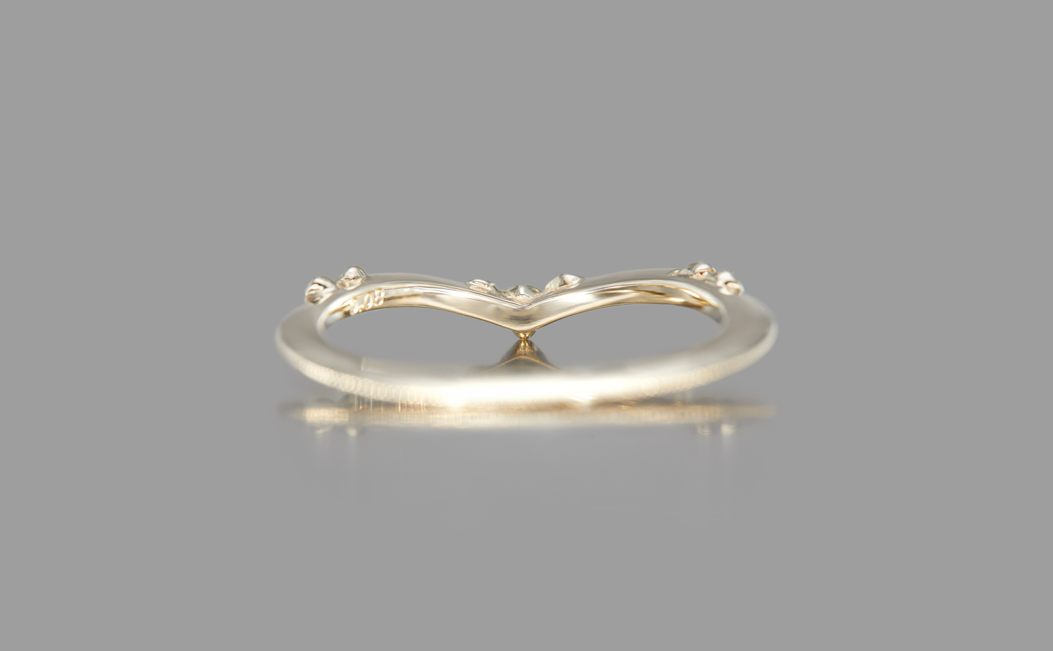 Curved Diamond Ring | kataoka jewelry