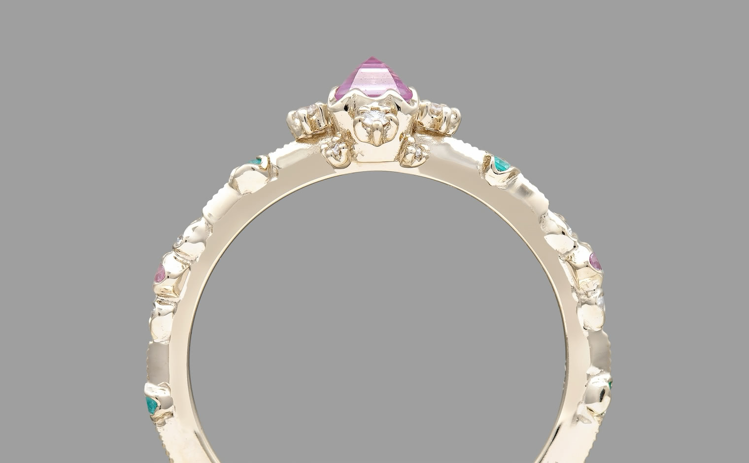 kataokataokaジュエリー　パライバトルマリンリング Snowflake Ring–Sapphire & Paraiba | kataoka jewelry and objets d'art