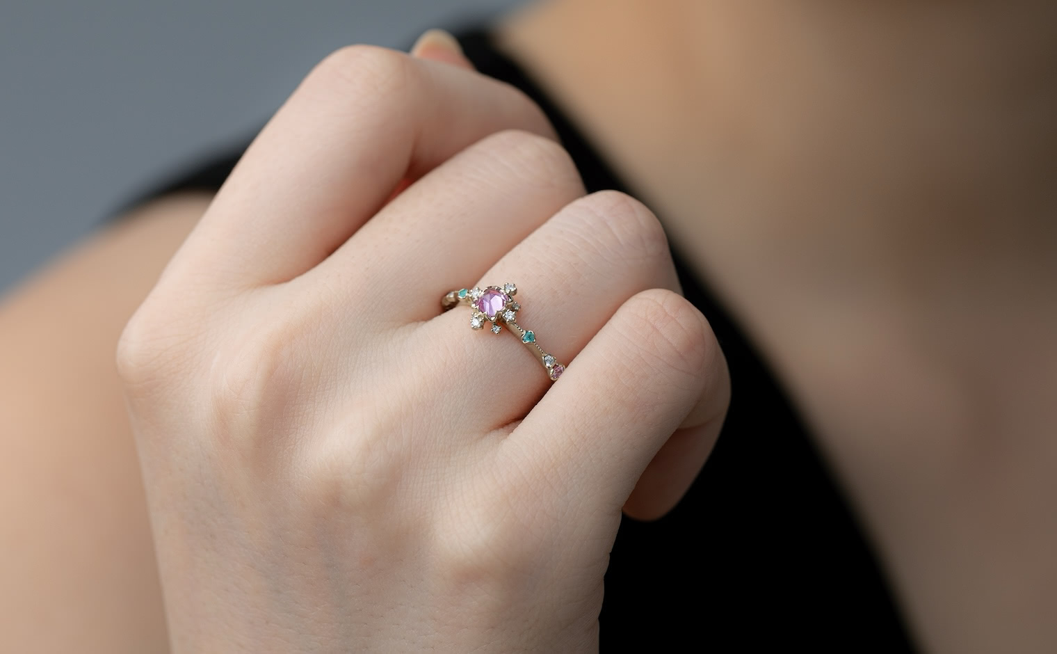 アクセサリー kaja bijoux multicolor Sapphire Ring Snowflake Ring–Sapphire & Paraiba | kataoka jewelry