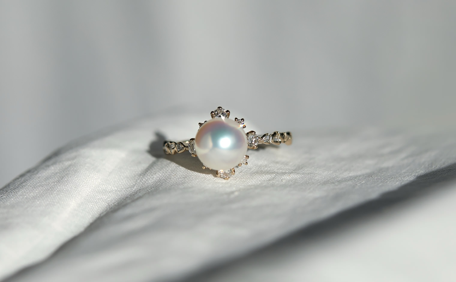 Pearl Snowflake Ring–Supreme | ka0167aa