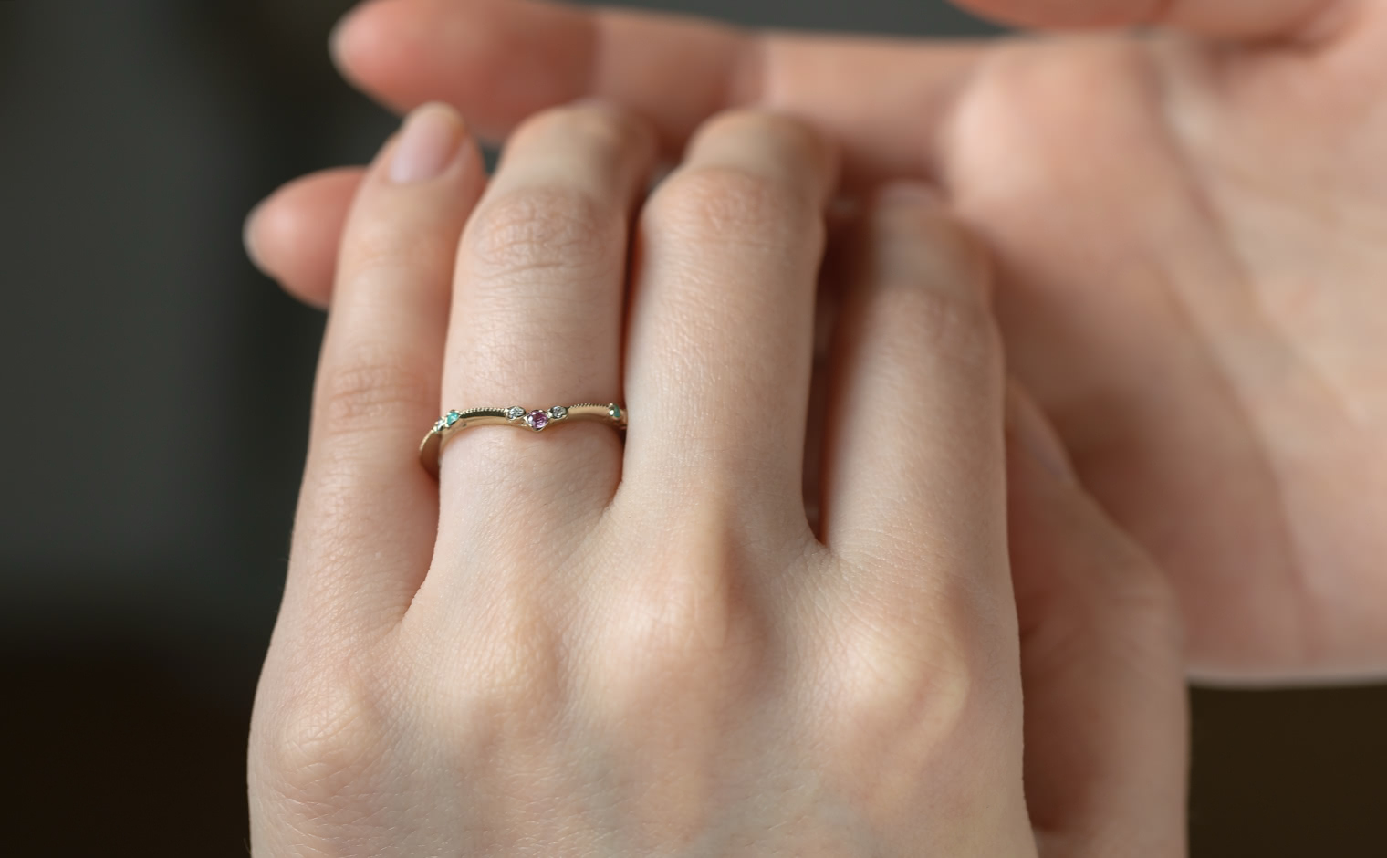 Curved Sapphire & Paraiba Ring | kataoka jewelry and objets d'art