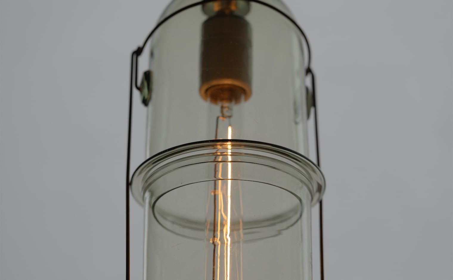 Peter Ivy Light Capsule L | Handblown Glass Pendant | kataoka