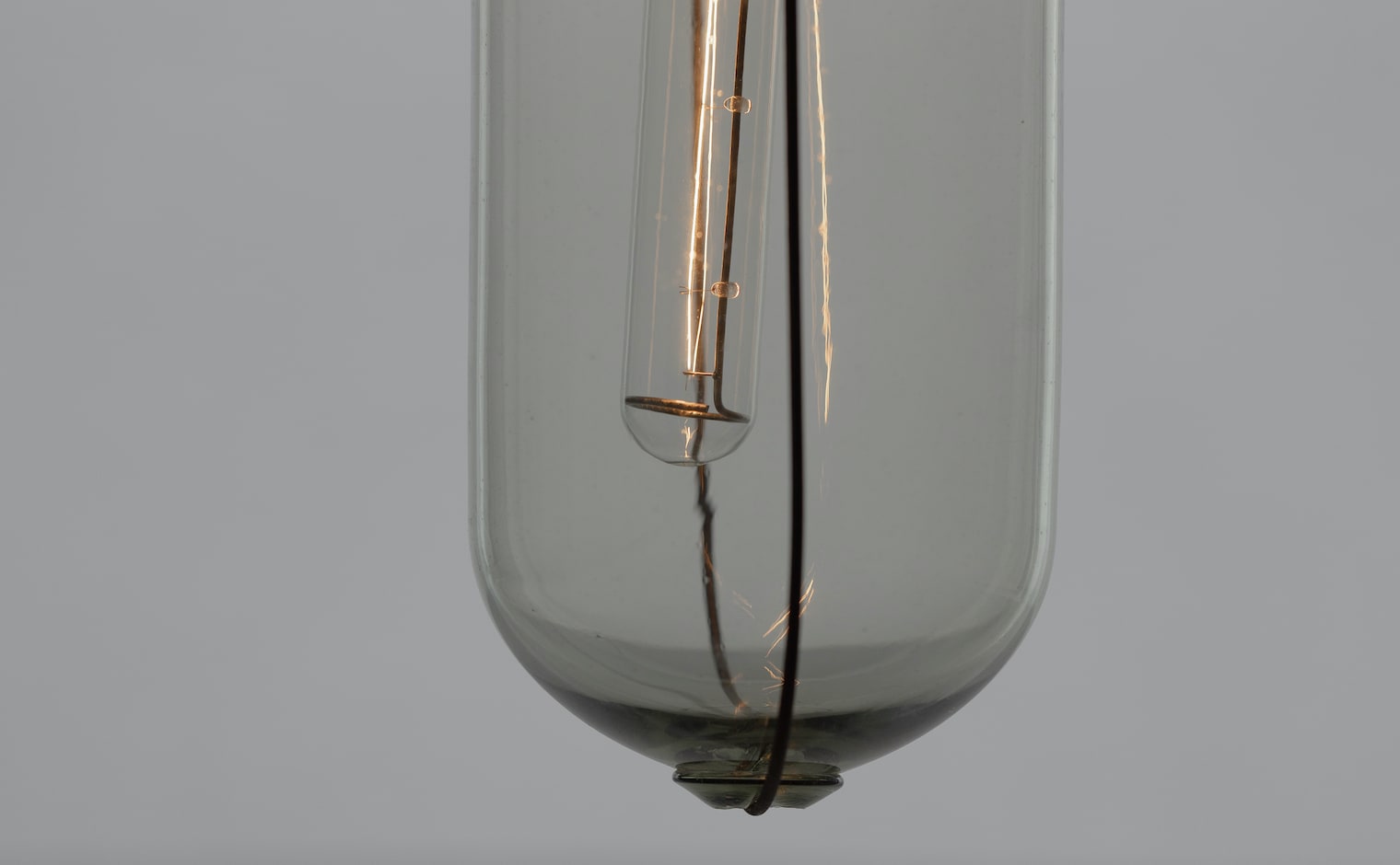 Peter Ivy Light Capsule L | Handblown Glass Pendant | kataoka