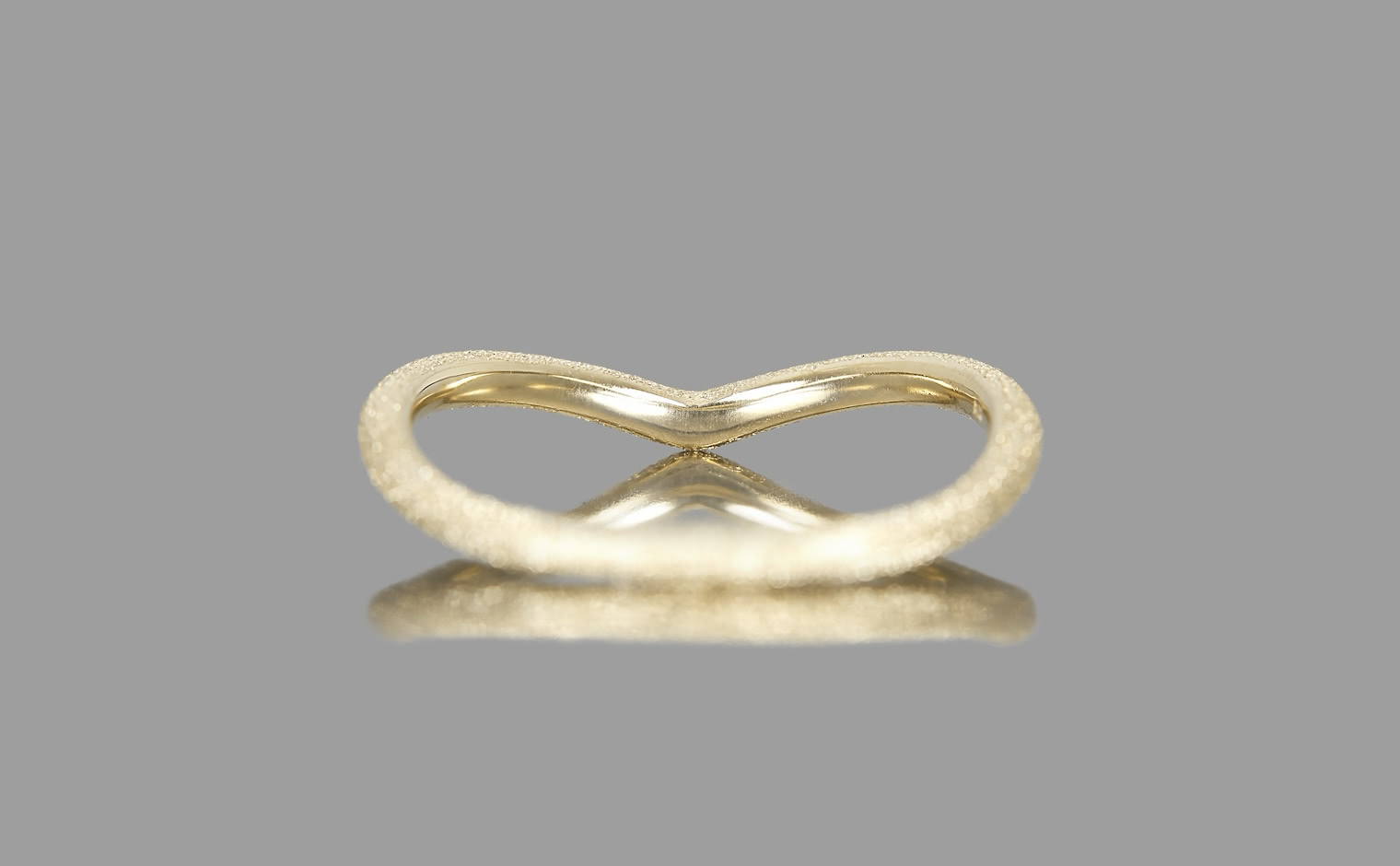 Curved Stardust Ring | kataoka jewelry and objets d'art