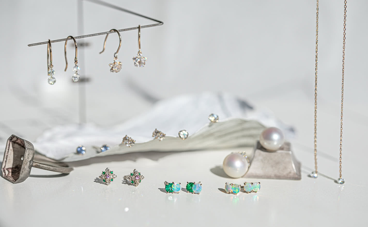 Earrings | Diamond & Gemstone Stud Earrings | kataoka