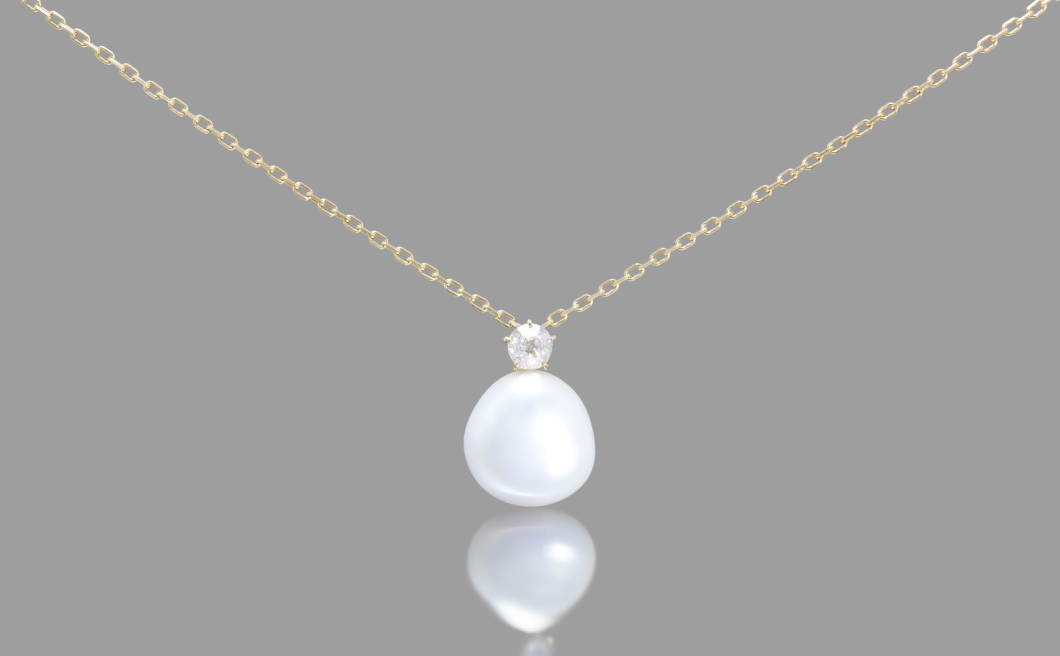 Floating Pearl Necklace