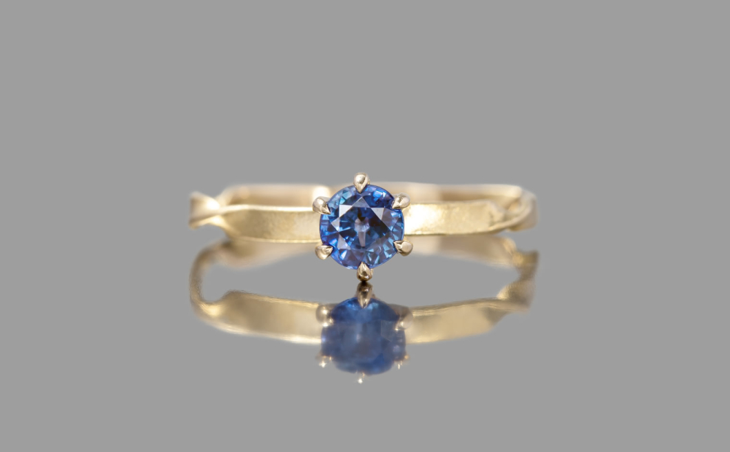 Twisting Solitaire Ring–Sapphire Twisting Solitaire Ring–Sapphire