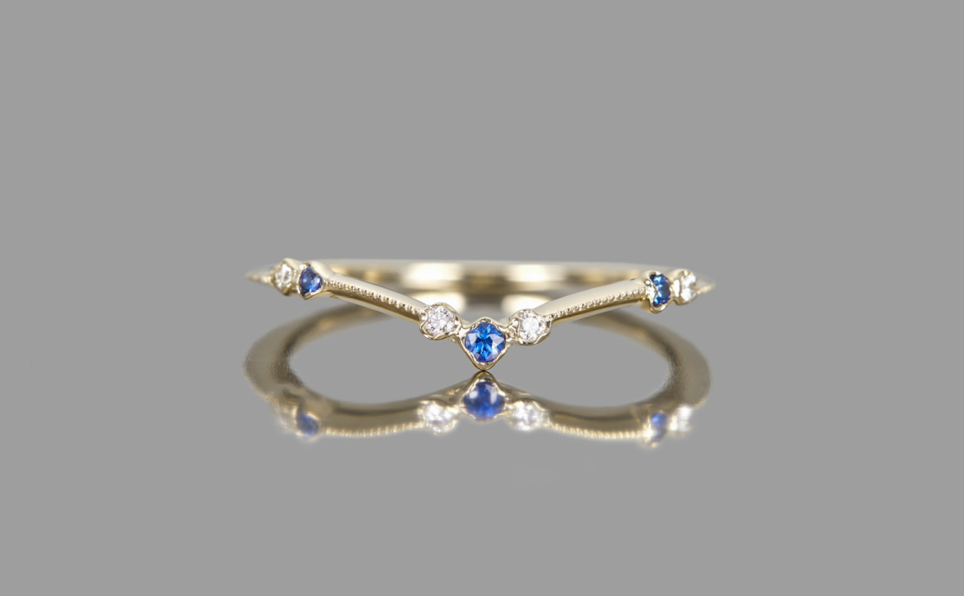 Curved Sapphire Ring