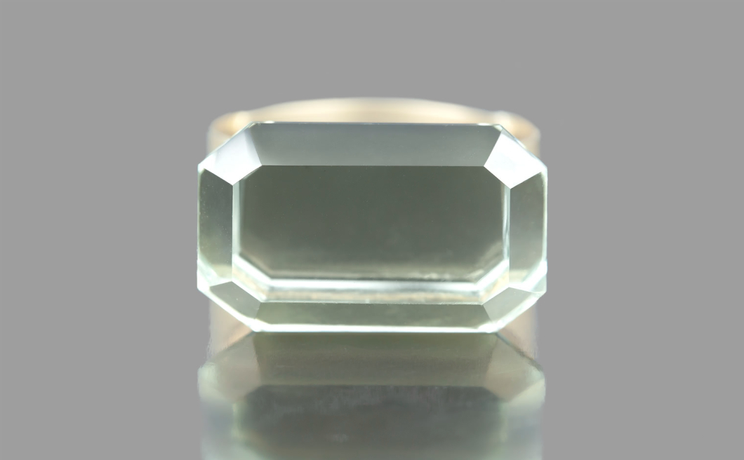 Oblong Quartz Ring