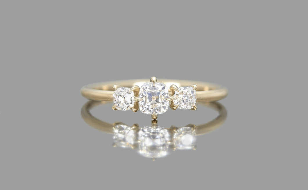 Triplets Iceberg Ring