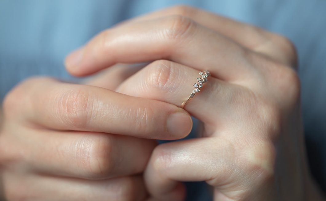 Cluster Ring–Petite