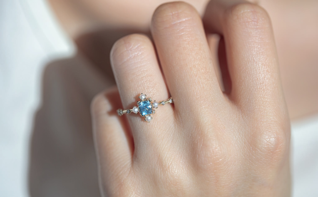 Snowflake Ring Supreme–Aquamarine & Pearl