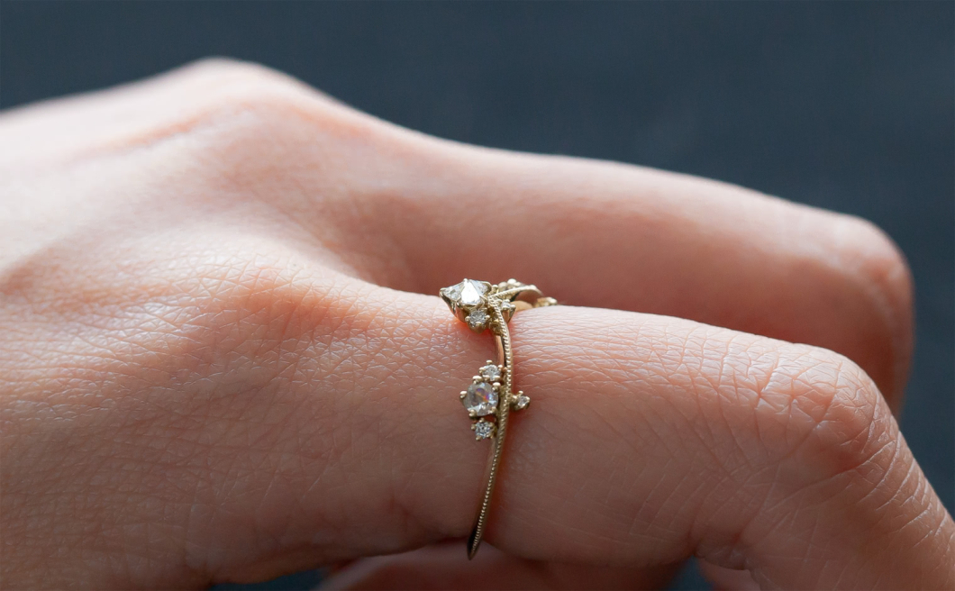 Curved Crown Ring–Diamond Heart