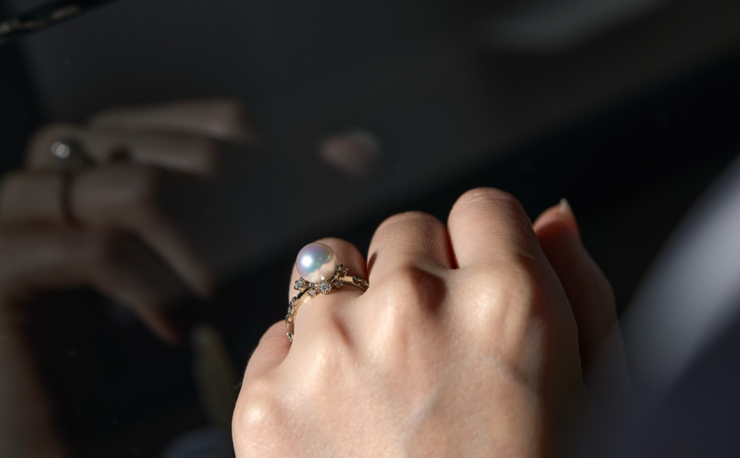 Pearl Snowflake Ring–Supreme