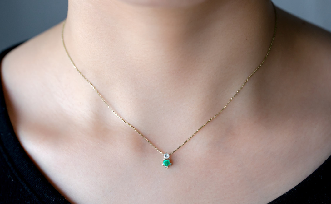 Crest Necklace–Emerald