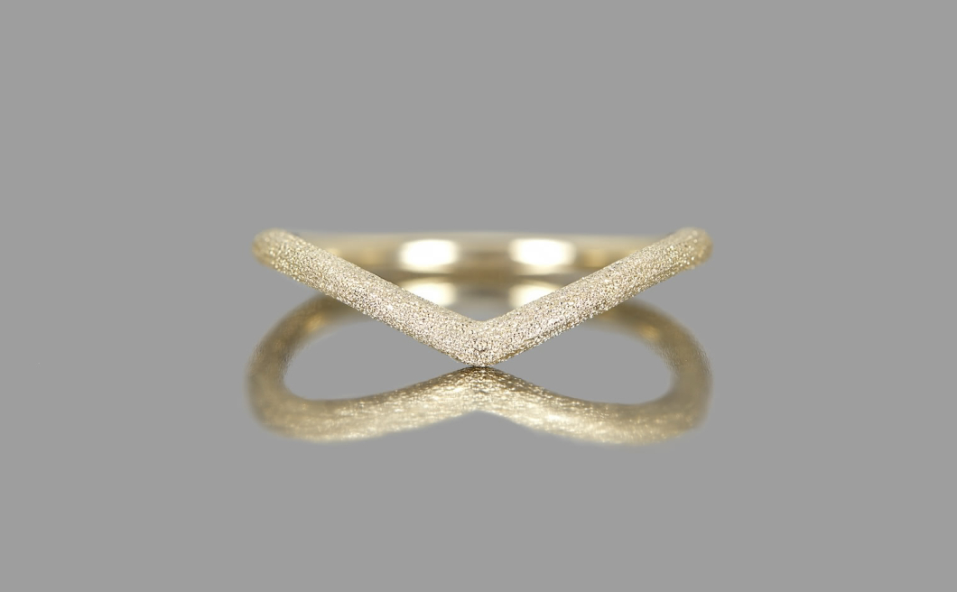 Curved Stardust Ring